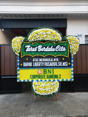 Papan Bunga Duka di Wara Utara