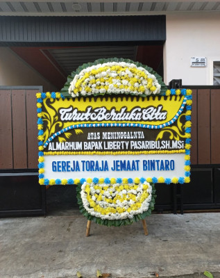 Papan Bunga Duka di Wara Utara